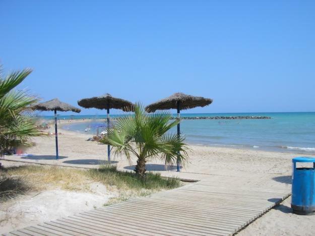 El Apartamento De Marina En Chilches Playa Bagian luar foto